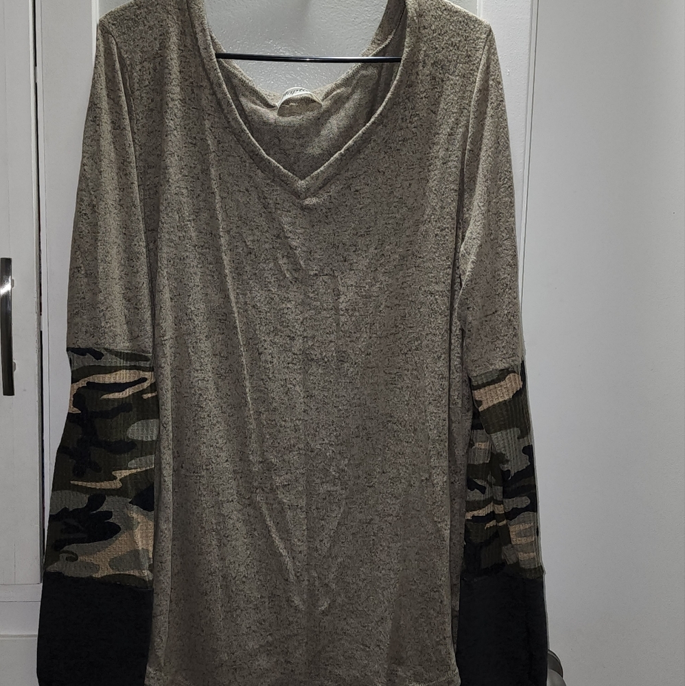 Boutique camouflage top
